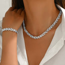 Claudine™ | Handmade fishtail-shaped necklace